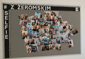 Tablica ze zdjęciami w ramach akcji Selfie z Żeromskim