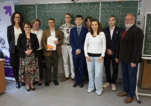 Zdjęcie Dyrekcji oraz organizatorów i reprezentantów UŁ