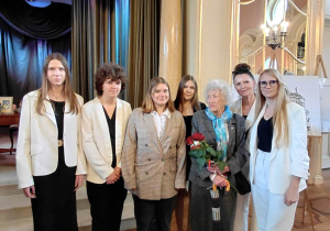 Zdjęcie laureatów, opiekunów