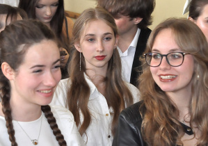 Zbliżenie na uczniów