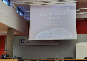 Slajd z konferencji