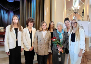 Zdjęcie laureatów, opiekunów
